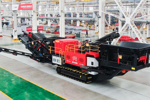 Tracked Mobile Crushing And Screening Machine Real shot photos 3
